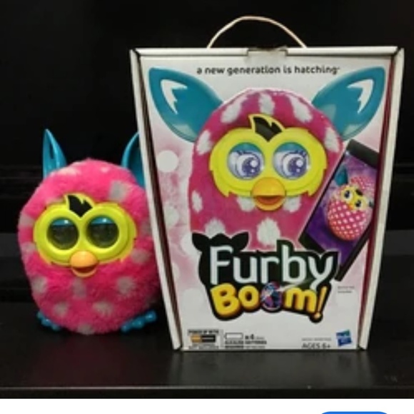 Furby Boom Pink Polka Dots interactive plush toy - Picture 3 of 8